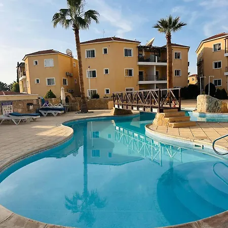 Apartment Holistic Homes - Terrasse, Pool, 2 Doppelbetten *