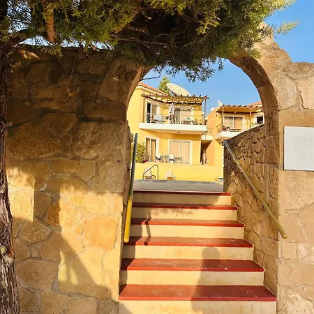 Holistic Homes - Terrasse, Pool, 2 Doppelbetten * Paphos