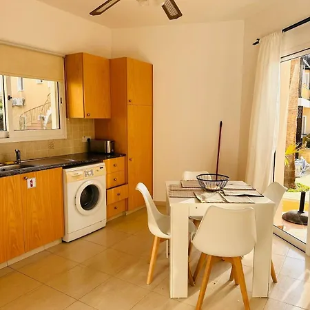 Lägenhet Holistic Homes - Terrasse, Pool, 2 Doppelbetten *